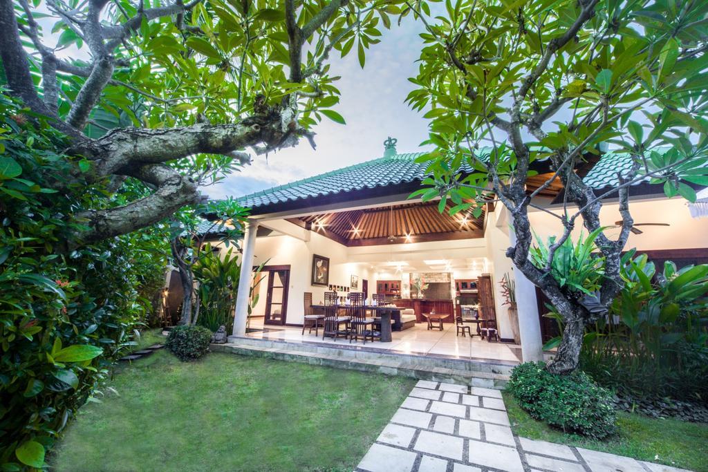 Villa Frangipani Sanur  Bagian luar foto